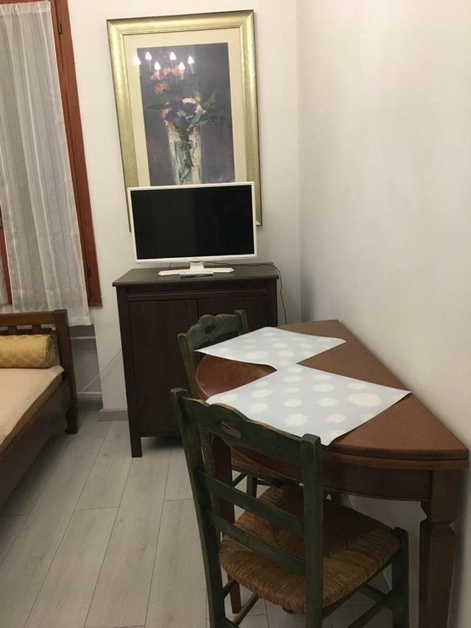 Apartment In Padova Center Bagian luar foto